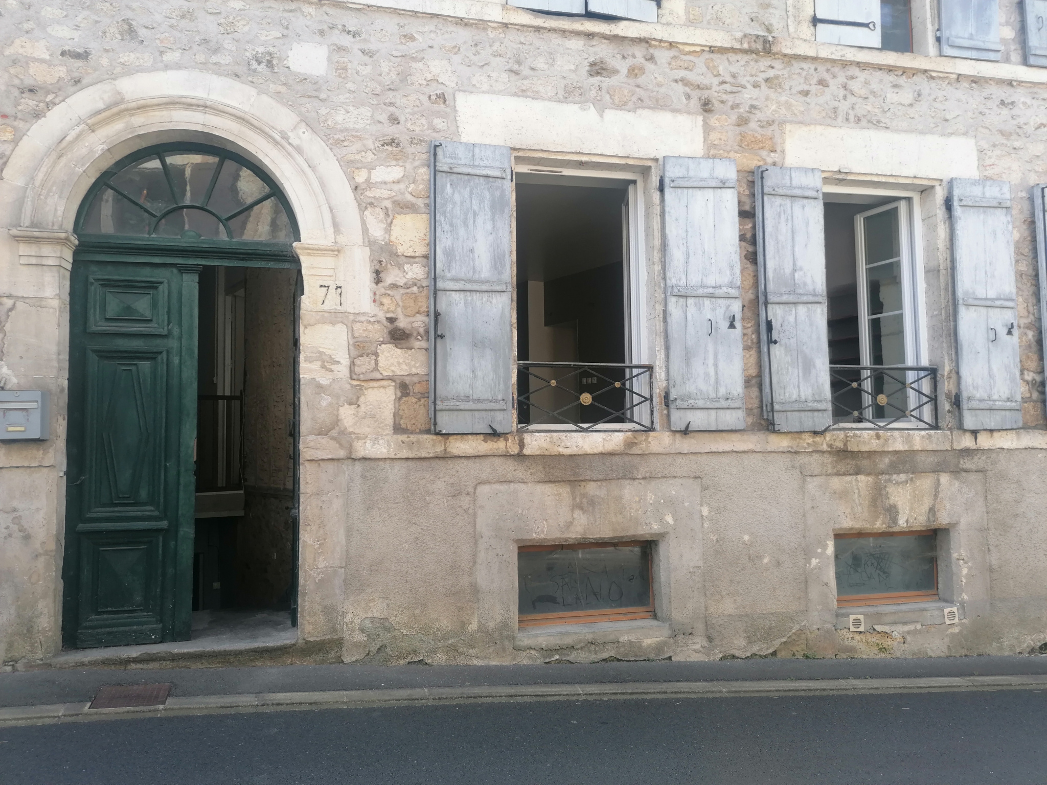 Photo 2
